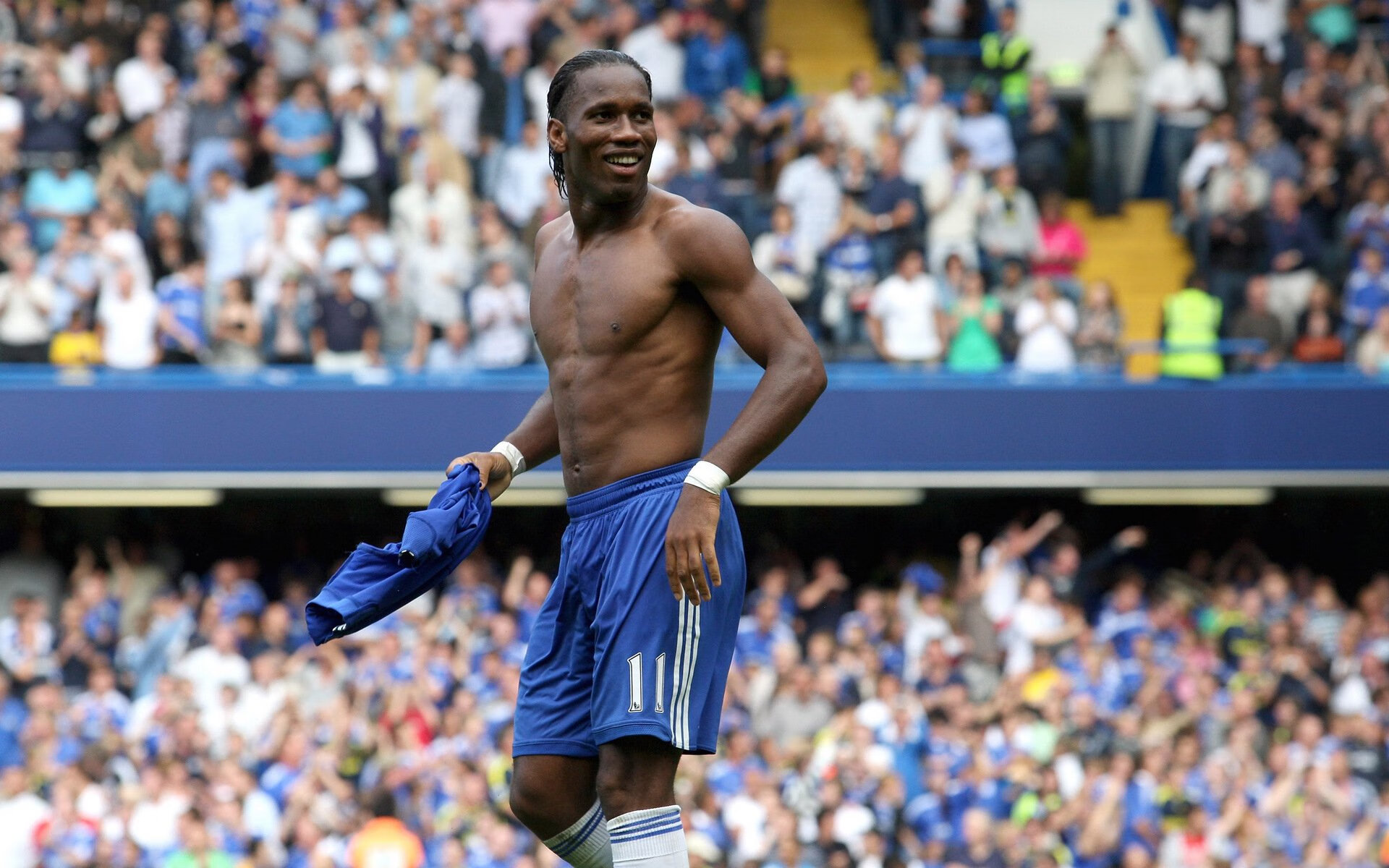 东决关键战与威尔士生死战,双线焦点下的战术博弈与意志较量