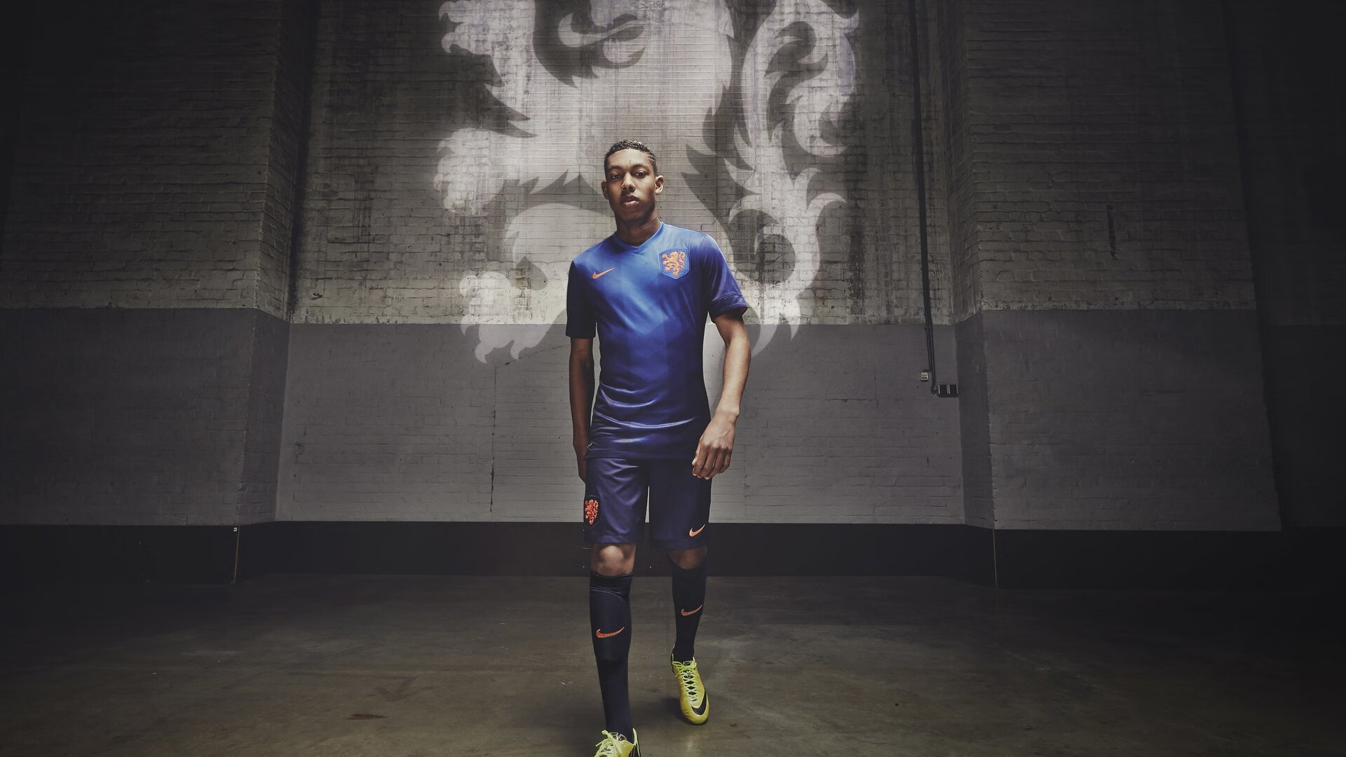 总决赛之夜，布克用实力证明自己，凤凰城的新王加冕