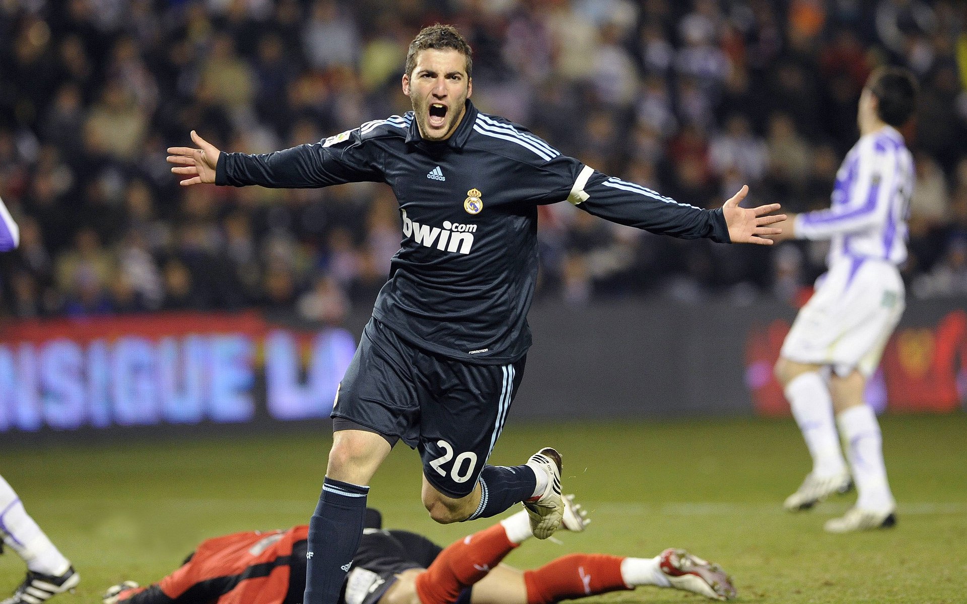 绿茵场上的抢七传奇，国际米兰如何从埃及法老手中夺走胜利